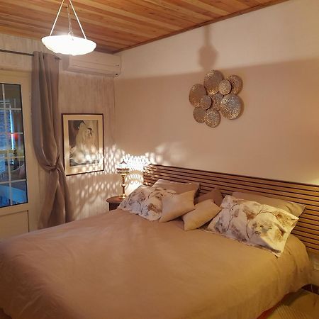 Le Val Rambaud Bed and Breakfast Σαιν-Ντενί Εξωτερικό φωτογραφία